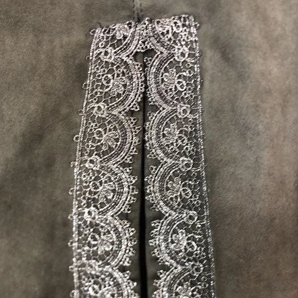 Alice + Olivia Womens Olive Green French Leather Suede Skirt SIZE 2 - Picture 2 of 9